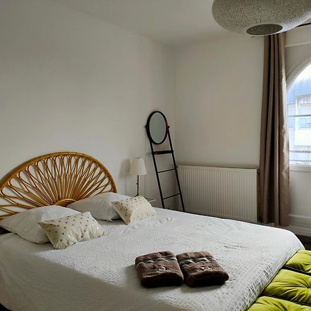 A La Villa Perroy Les Chambres Sont Spacieuses Et Les Petit-Dejeuners Offerts Duinkerke Buitenkant foto